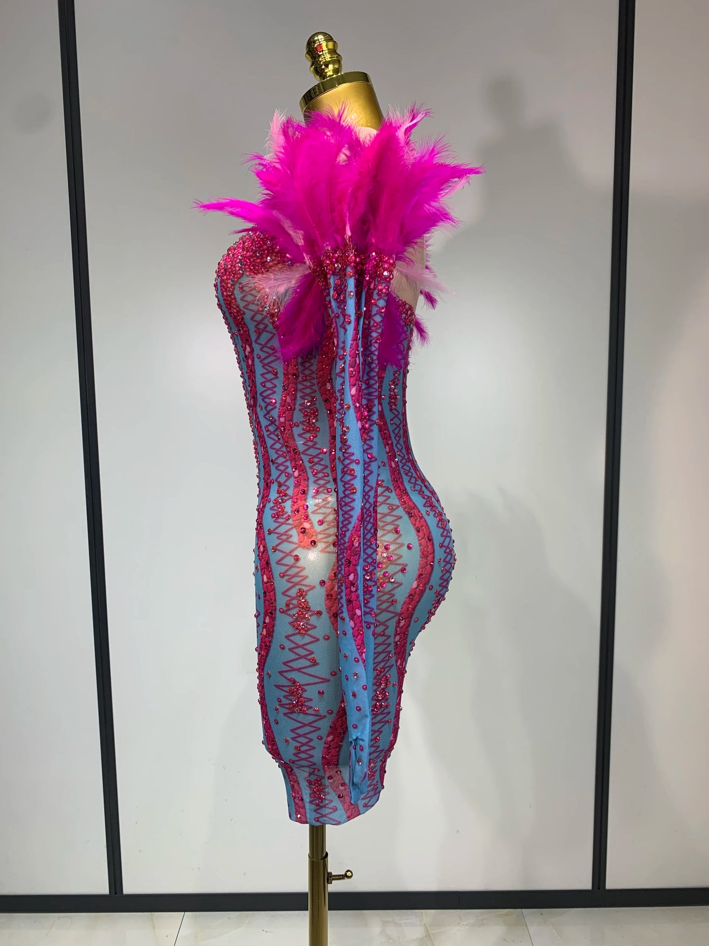 Women Sexy Mesh See Through Diamond Feather Elegant Evening Party Dinner Wear Dress