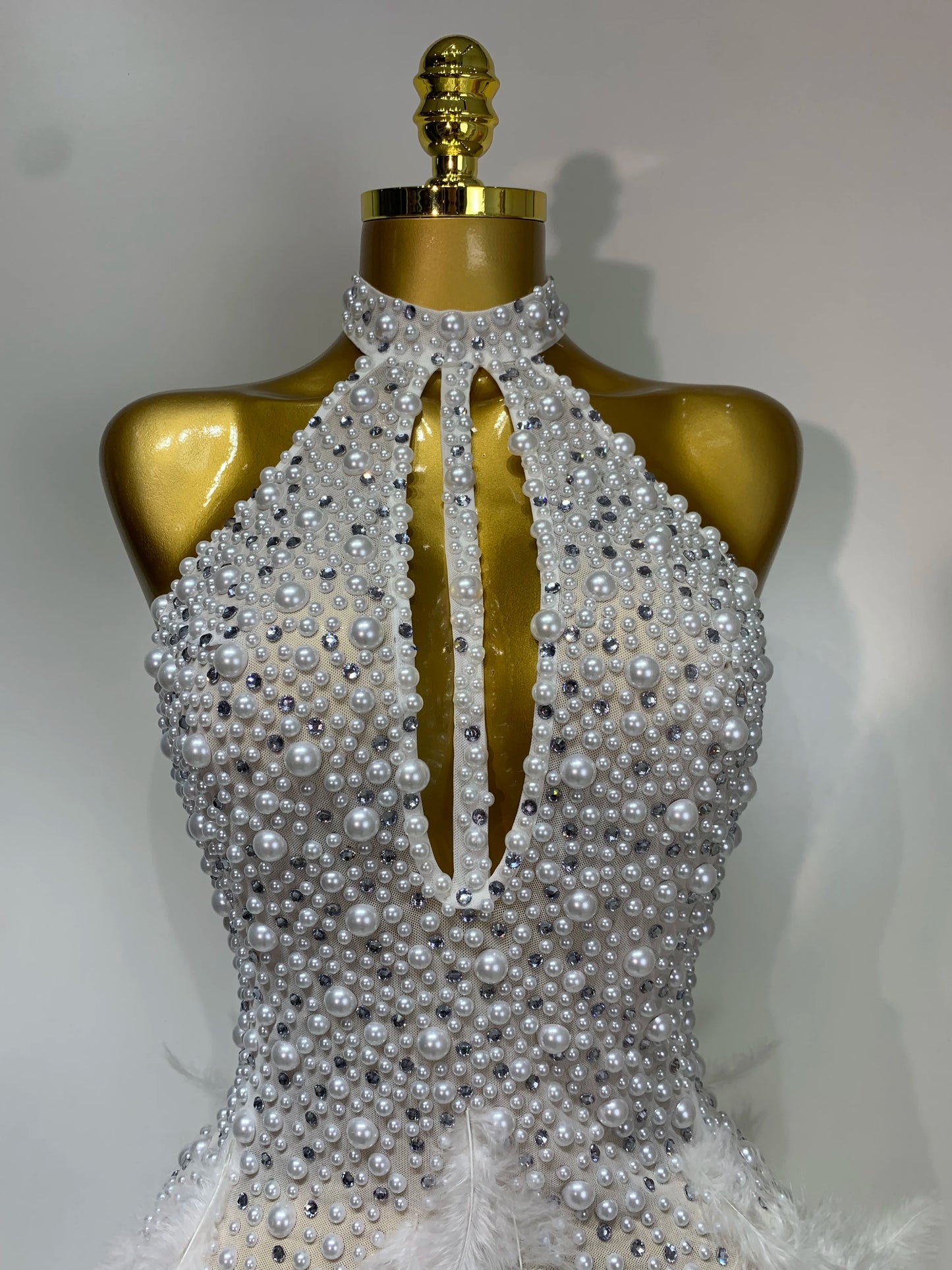 Sexy Halter Backless Feather Pearl Short Party Rhinestone Birthday Evening Dress