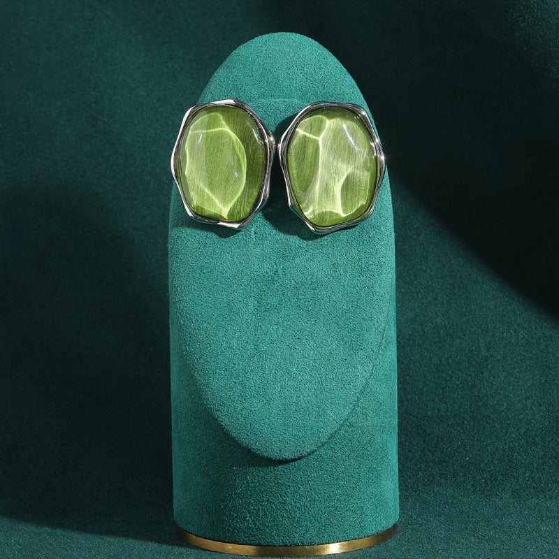 Vintage Transparent Green Earrings Stone Stud Luxury Glass Natural Irregular Hammer Pattern Summer Jewelry Valentine Accessories