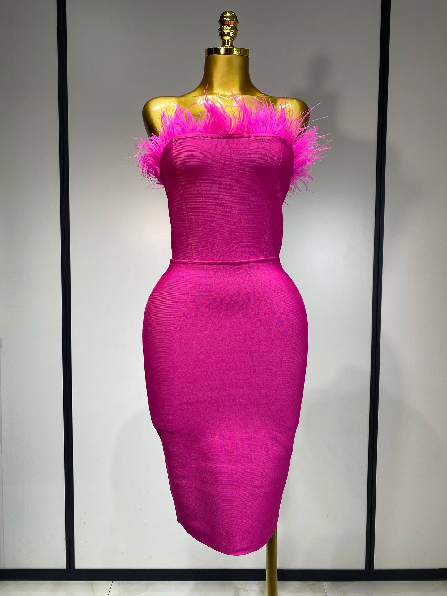 Sexy Backless Yellow Bandage Strapless Celebrity Elegant Feather Birthday Club Party Dress