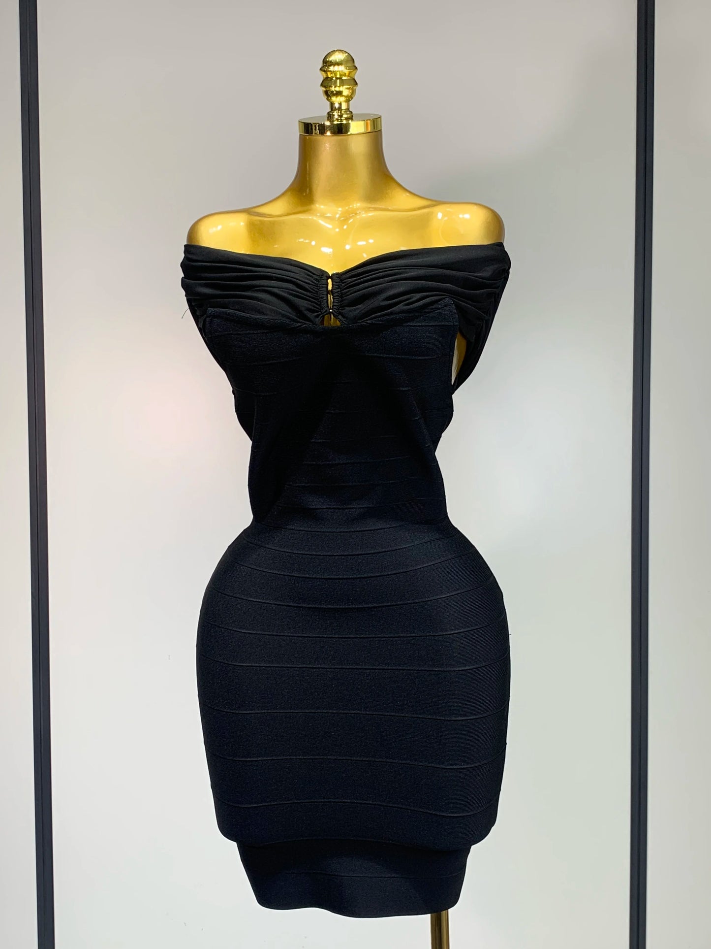 Sexy Strapless Black Off-shoulder Mini Bandage Celebrity Cocktail Party Evening Dress