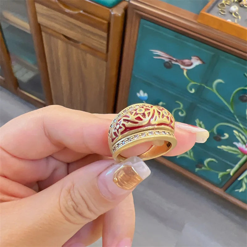 18k gold plating Red Enamel Inlaid Rhinestones Vintage Women Luxury Antique Star Carving Pattern Ring