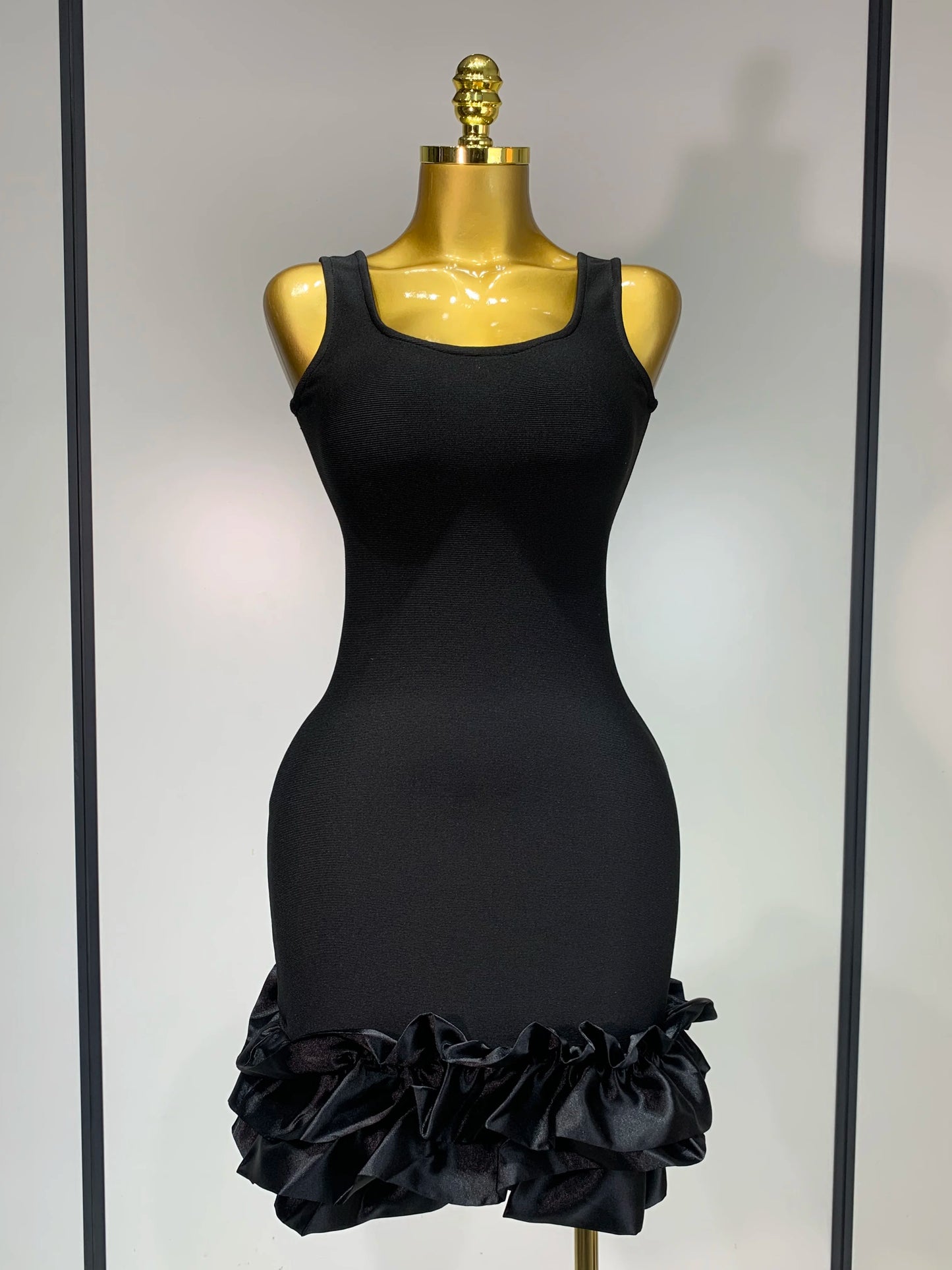 Women Spaghetti Strap Bodycon Short Black Pleated Ruffle Hem Sleeveless Evening Party Cocktail Birthday Dress