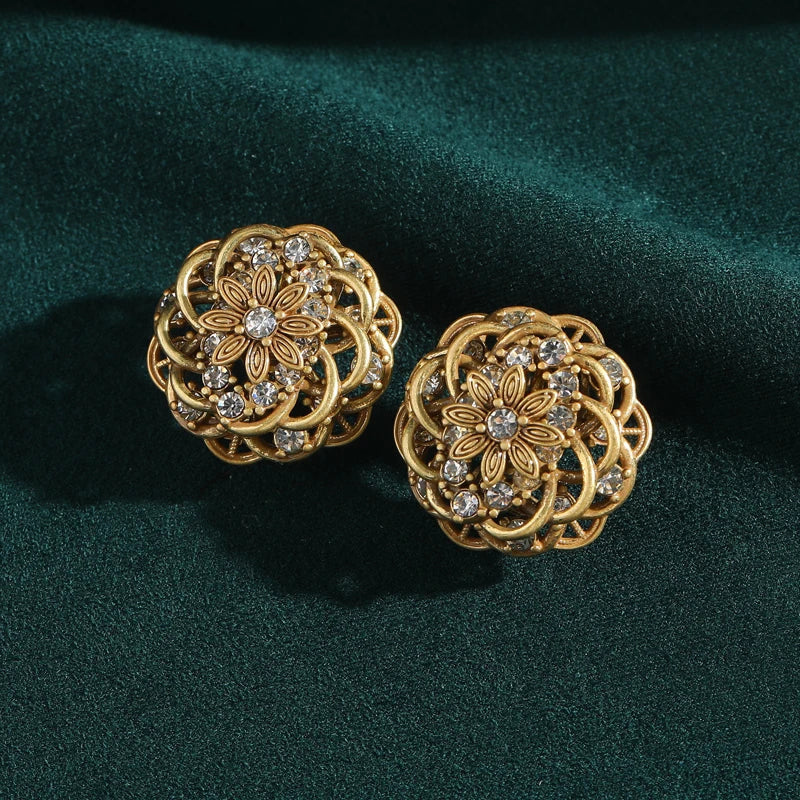 Vintage Antique Hollow Daisy Flower Rhinestones Studs Earrings