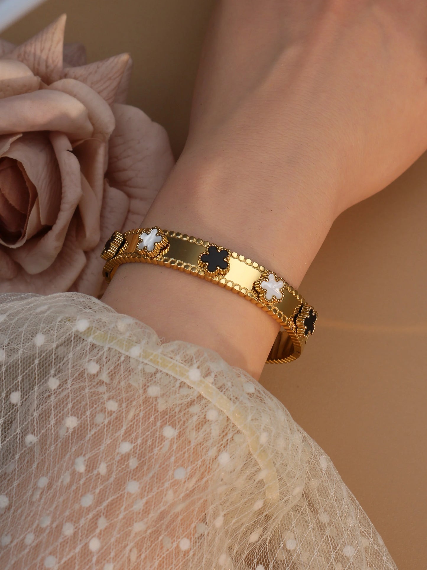Women Acrylic Flower Shape Stainless Steel 18k Gold Color Bracelet Bangles