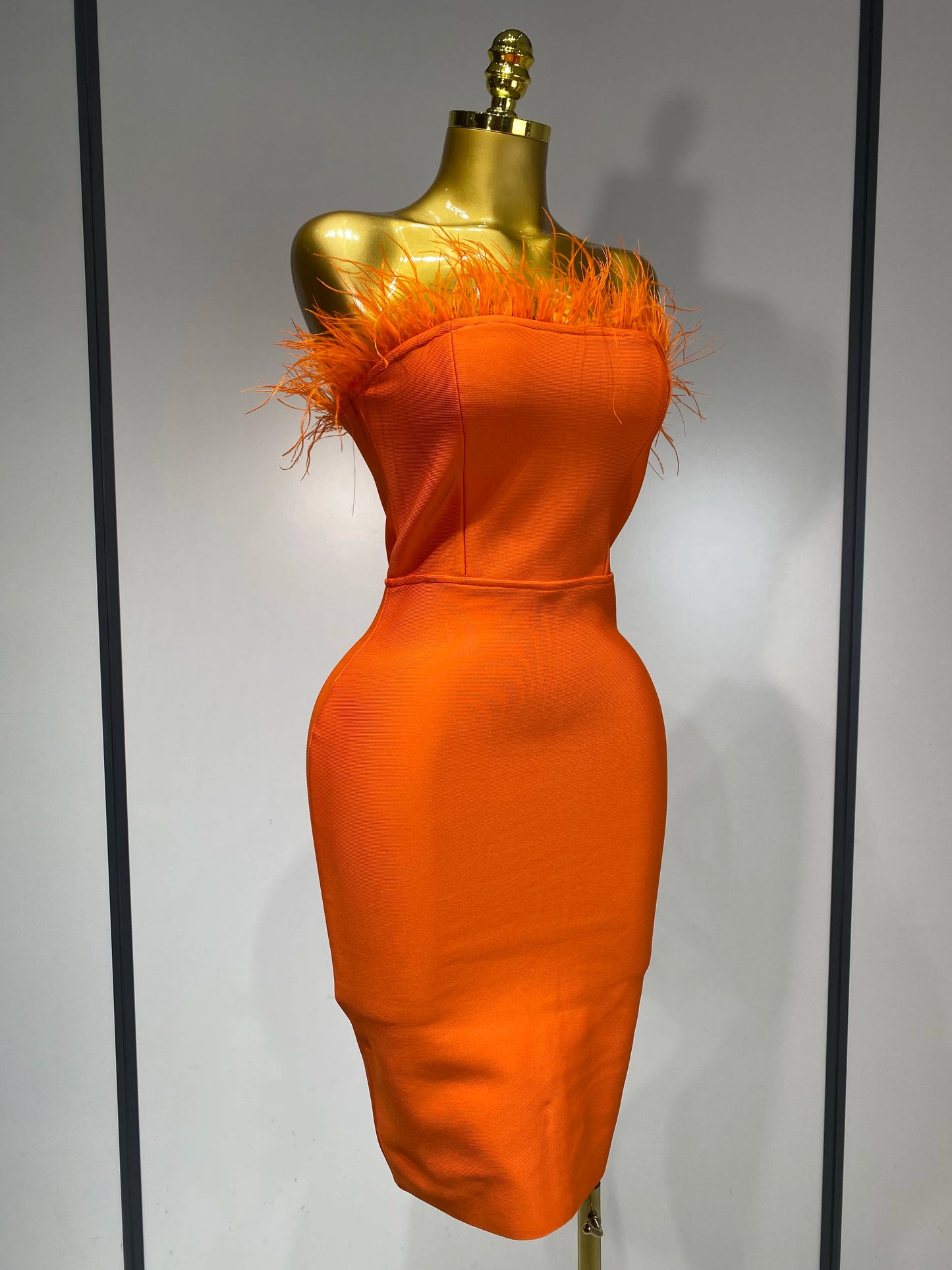 Sexy Backless Yellow Bandage Strapless Celebrity Elegant Feather Birthday Club Party Dress
