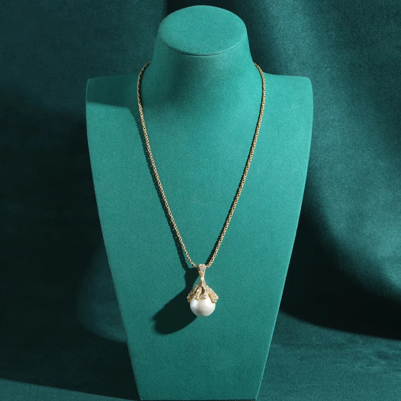 Women Vintage Pearl Freshwater Shell Rhinestone Ball Designer Wedding Pendant Necklace