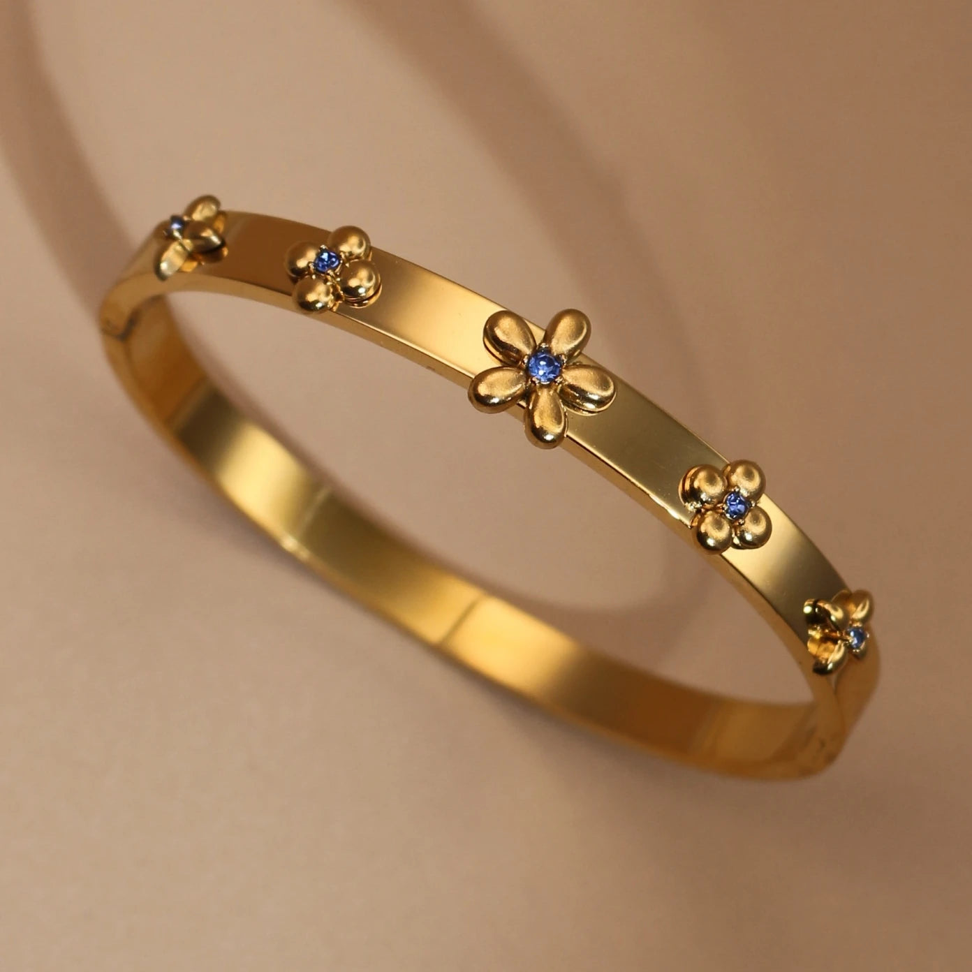 New Floral Blue Zircon Lentil Design 18K Gold Plated Stainless Steel Women's Bracelet Jewelry