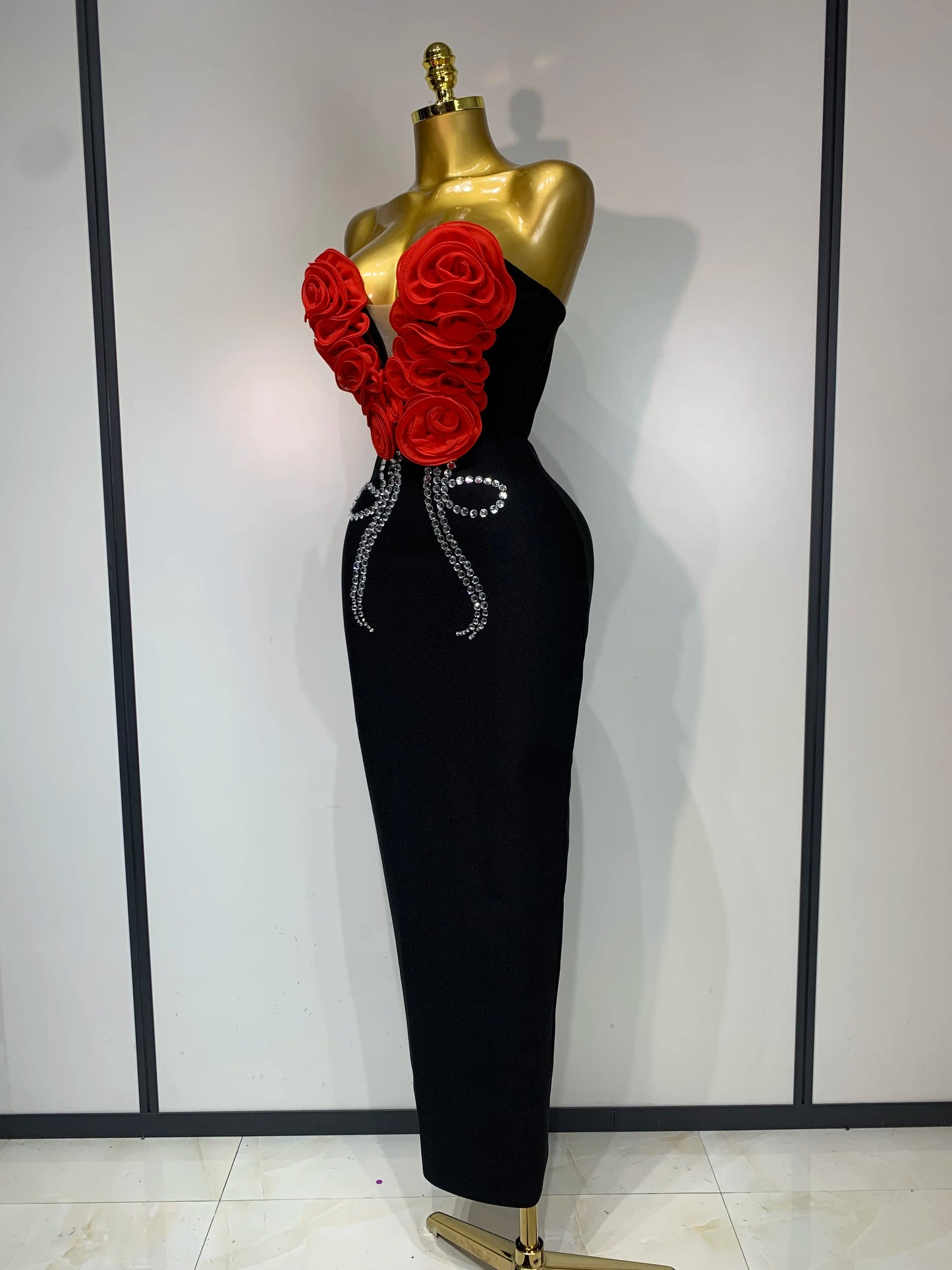 Sexy Strapless 3D Flowers Diamond Black Midi Bandage Elegant Evening Party Night Birthday Dress