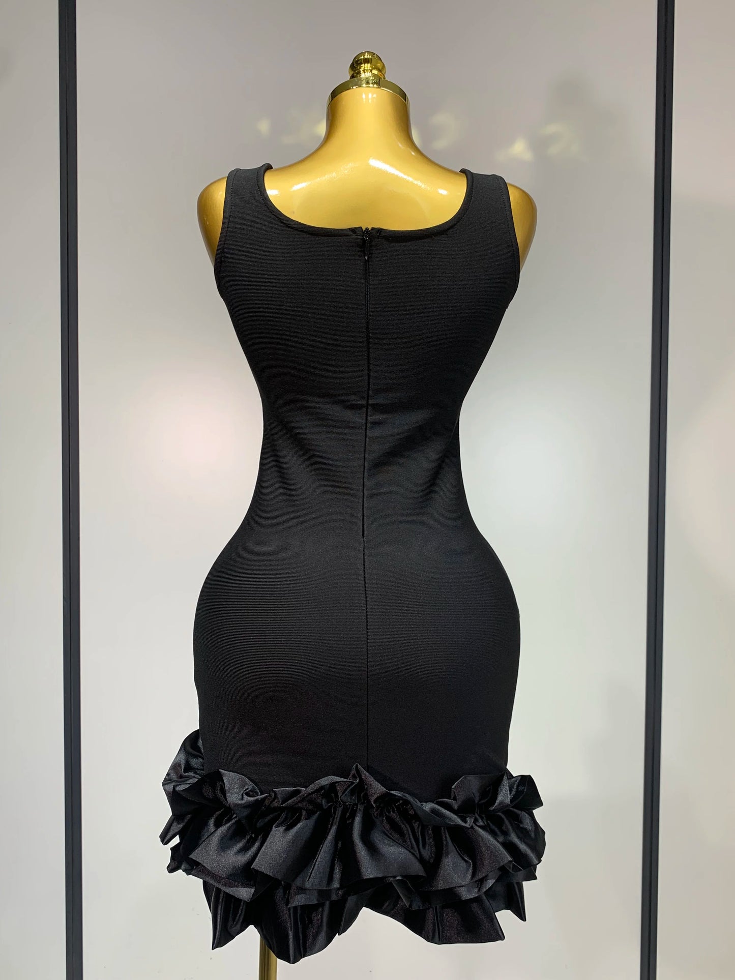 Women Spaghetti Strap Bodycon Short Black Pleated Ruffle Hem Sleeveless Evening Party Cocktail Birthday Dress