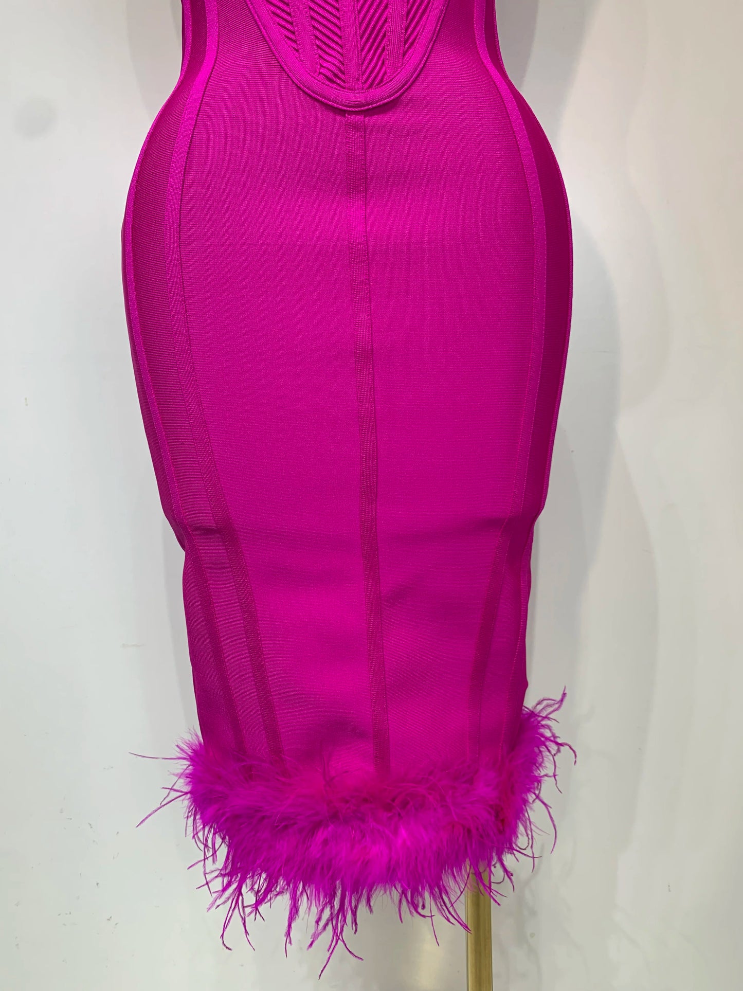 Sexy Sleeveless Backless Feather Midi Bandage Celebrity Evening Party Birthday Dress