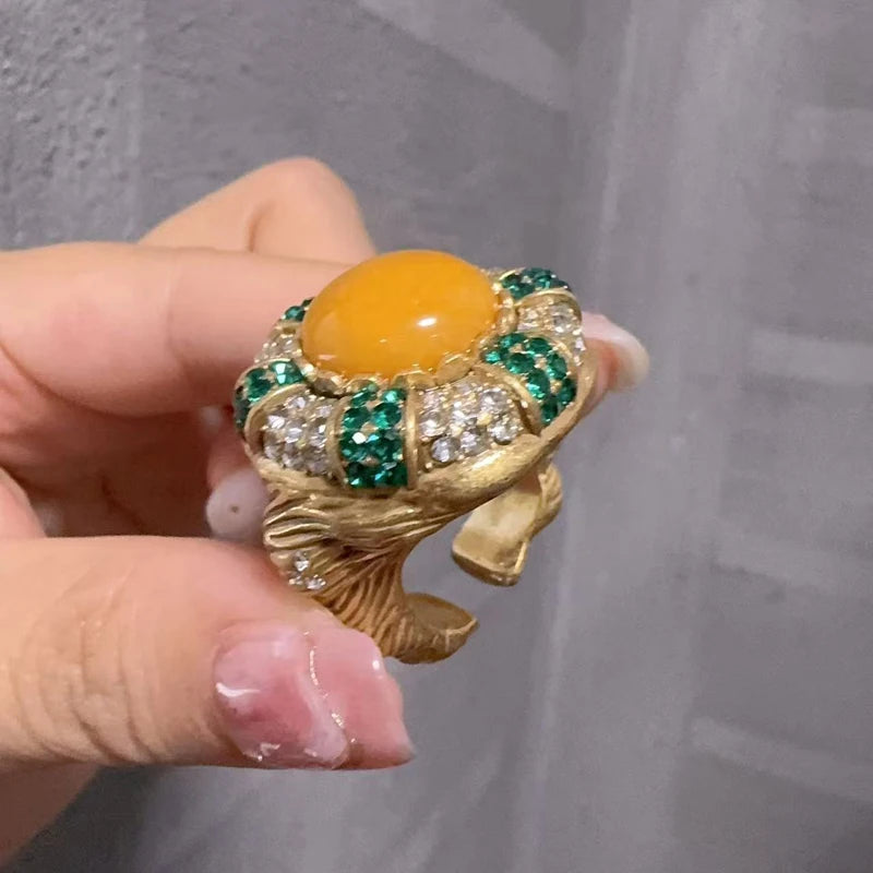 Vintage Round Yellow Stone Women White Green Rhinestone Luxury Designers Ring