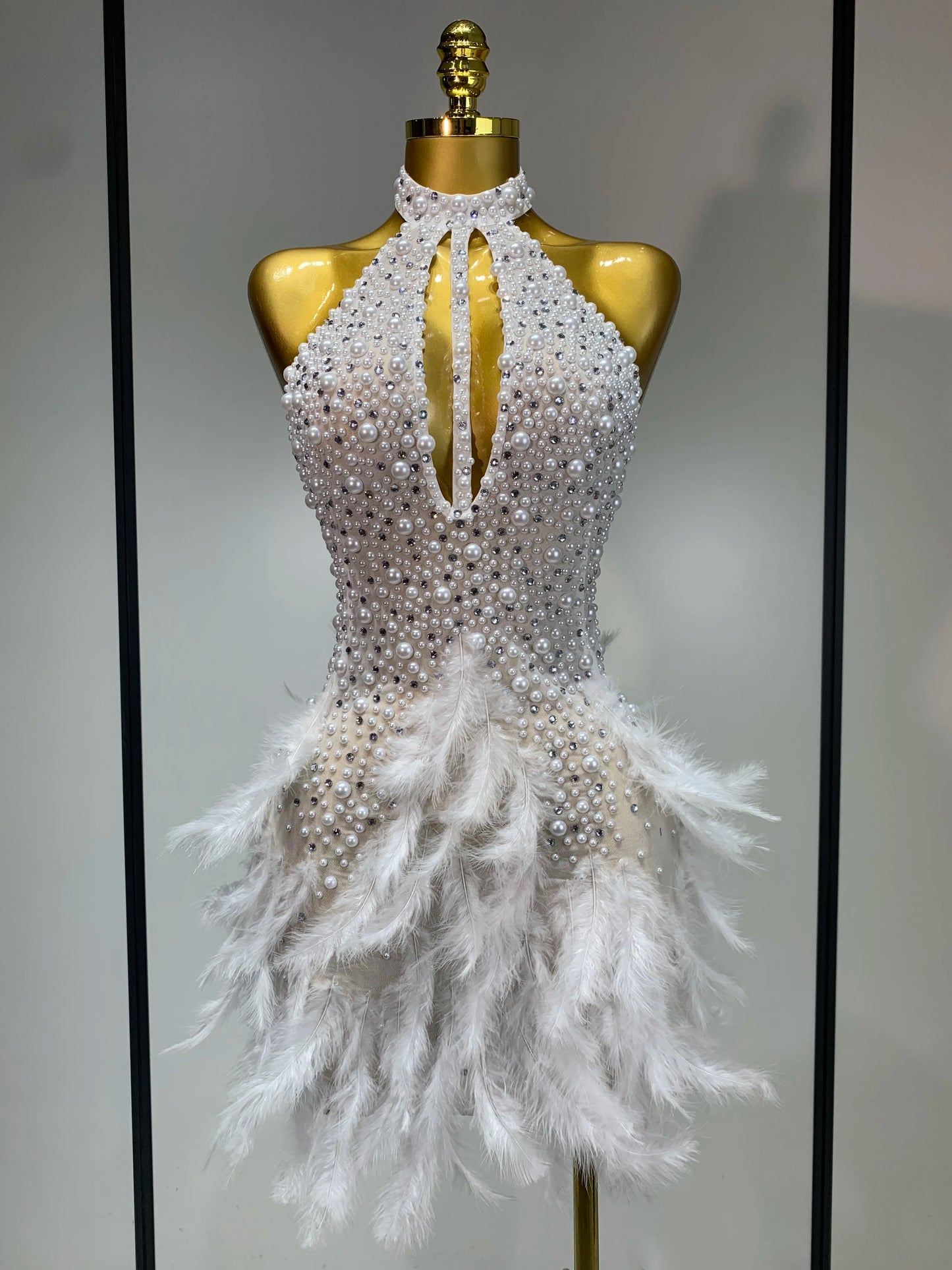 Sexy Halter Backless Feather Pearl Short Party Rhinestone Birthday Evening Dress