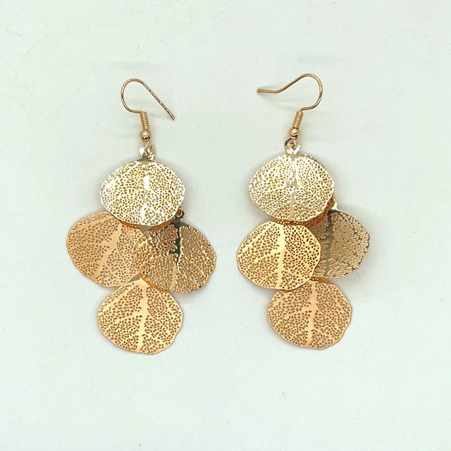 Women Fashion Hollow Round Leaf Earrings