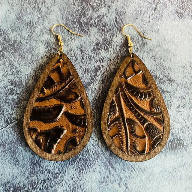 Women Cheetah Print Leather Inlay Wooden Cow Head Bezel Earrings