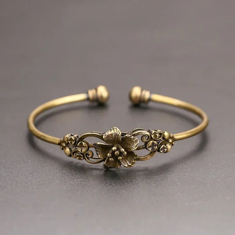 Women Retro Brass Flower Pattern Pure Copper Open Bracelet Bangle