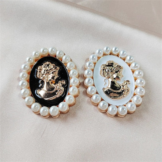 Oil Drop Queen Brooch Lapel Pins Oval Shape Pearl Brooches