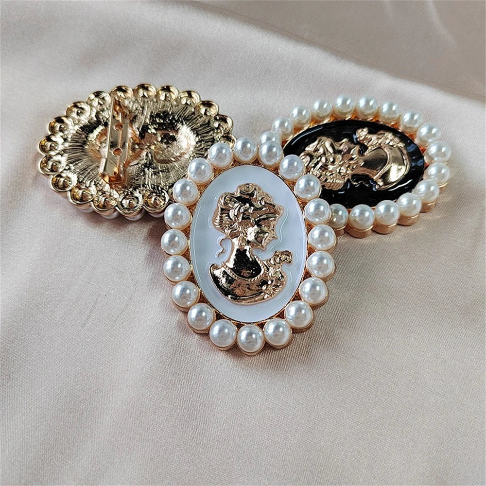 Oil Drop Queen Brooch Lapel Pins Oval Shape Pearl Brooches