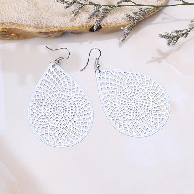 Monochrome Hollow Out Water Drop Earrings Daily Wearring Earrings for Women Fashion