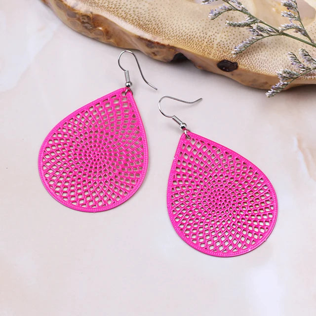 Monochrome Hollow Out Water Drop Earrings Daily Wearring Earrings for Women Fashion