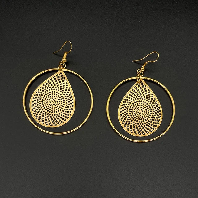 Fashion Round Circle Leaf Filigree Earrings