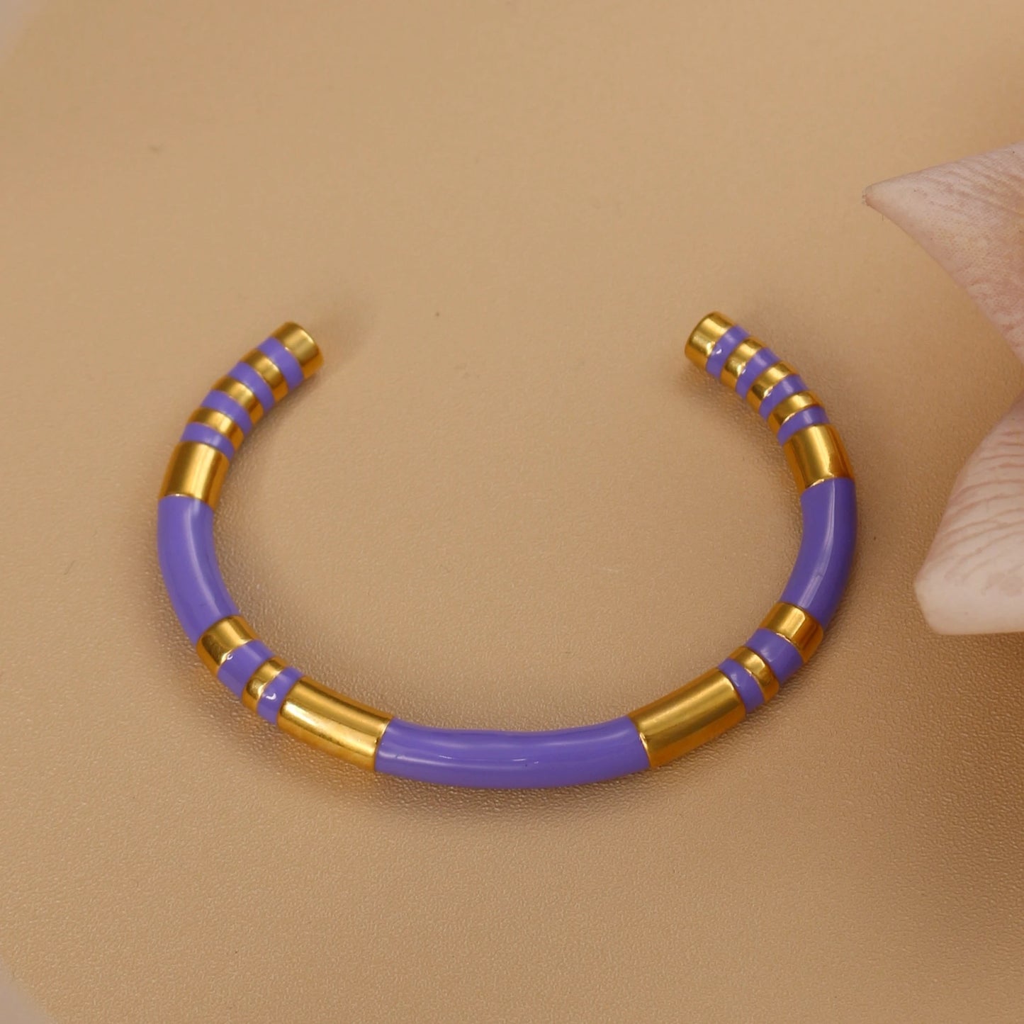 Waterproof High-end Enamel Open Retro Fashion Delicate Bangle Bracelet
