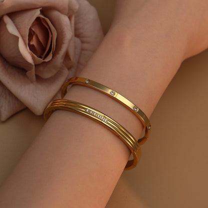 Women Stainless Steel Crystal Square Fashionable Bangle Bracelet Jewelry Gift