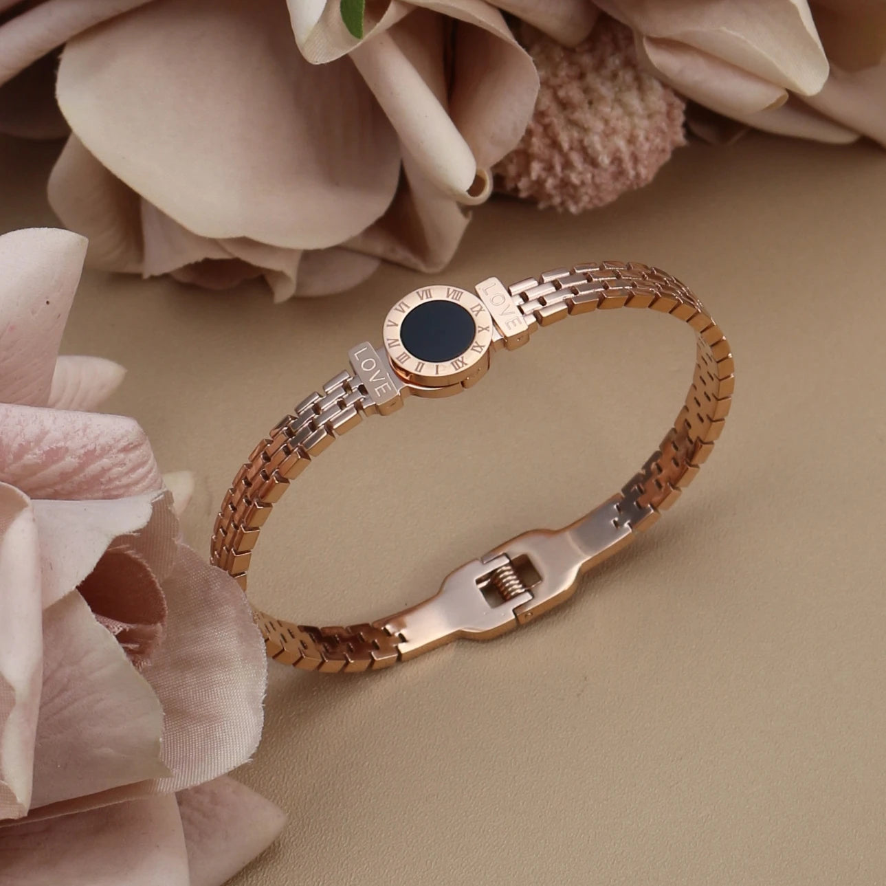 Women Stainless Steel Acrylic Roman Numeral Chain Design Women's Bracelet Bangle Gift.