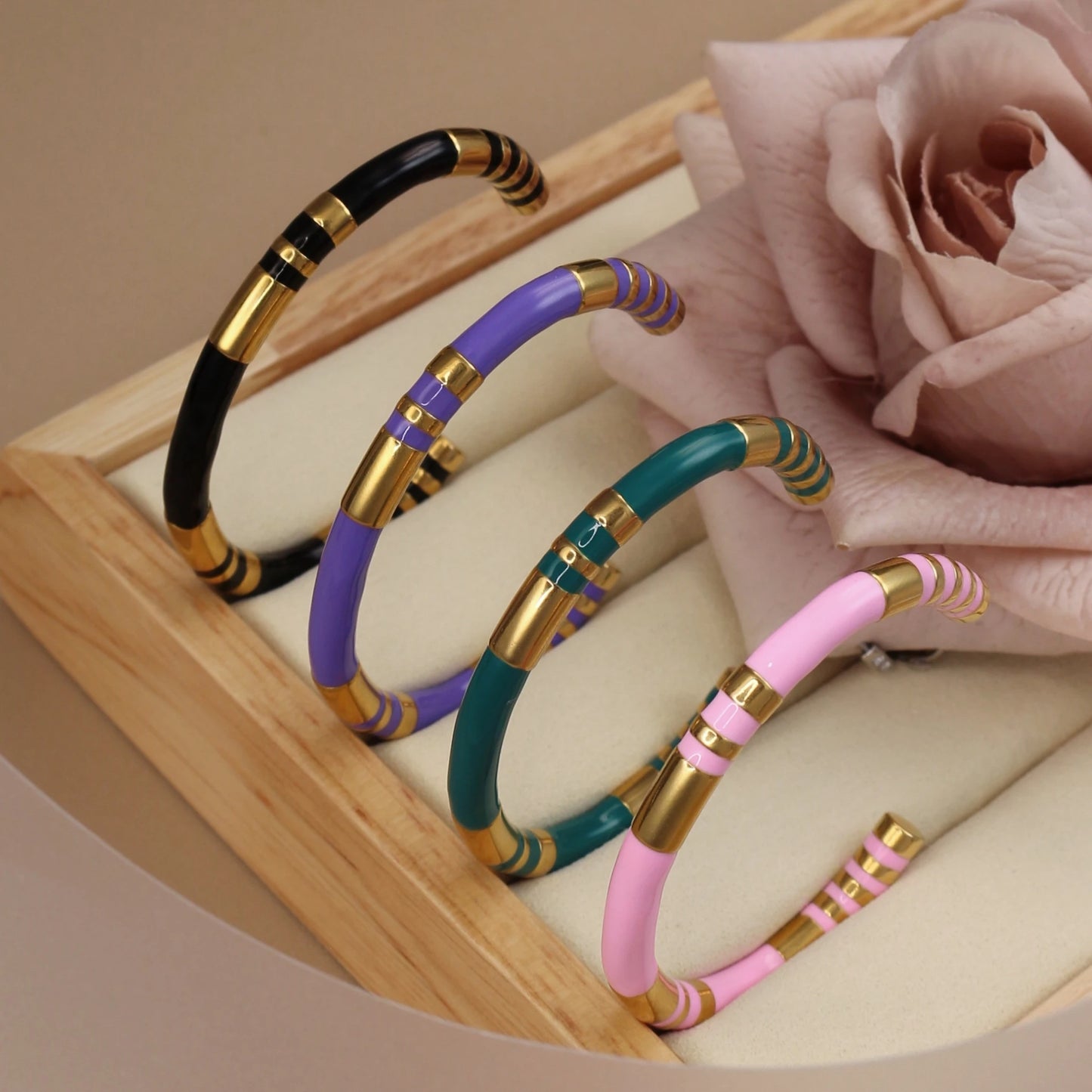 Waterproof High-end Enamel Open Retro Fashion Delicate Bangle Bracelet