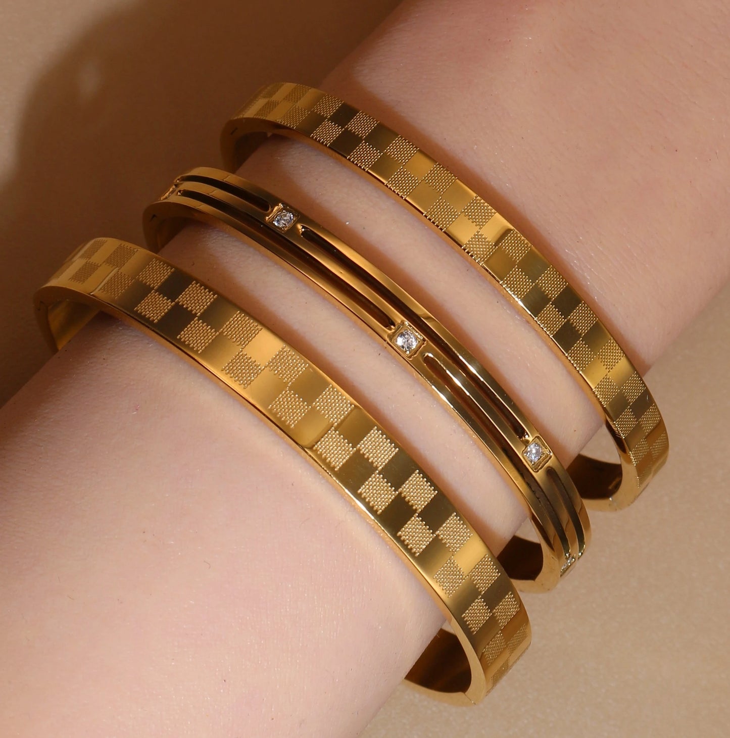 Luxury Polished Checkered Design Stainless Steel Crystal Wedding Party Bangle Bracelet