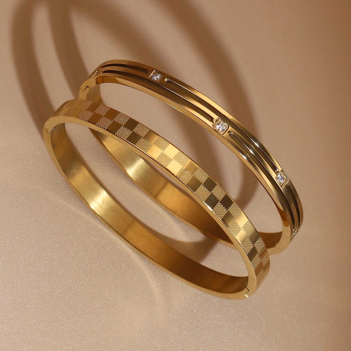 Luxury Polished Checkered Design Stainless Steel Crystal Wedding Party Bangle Bracelet