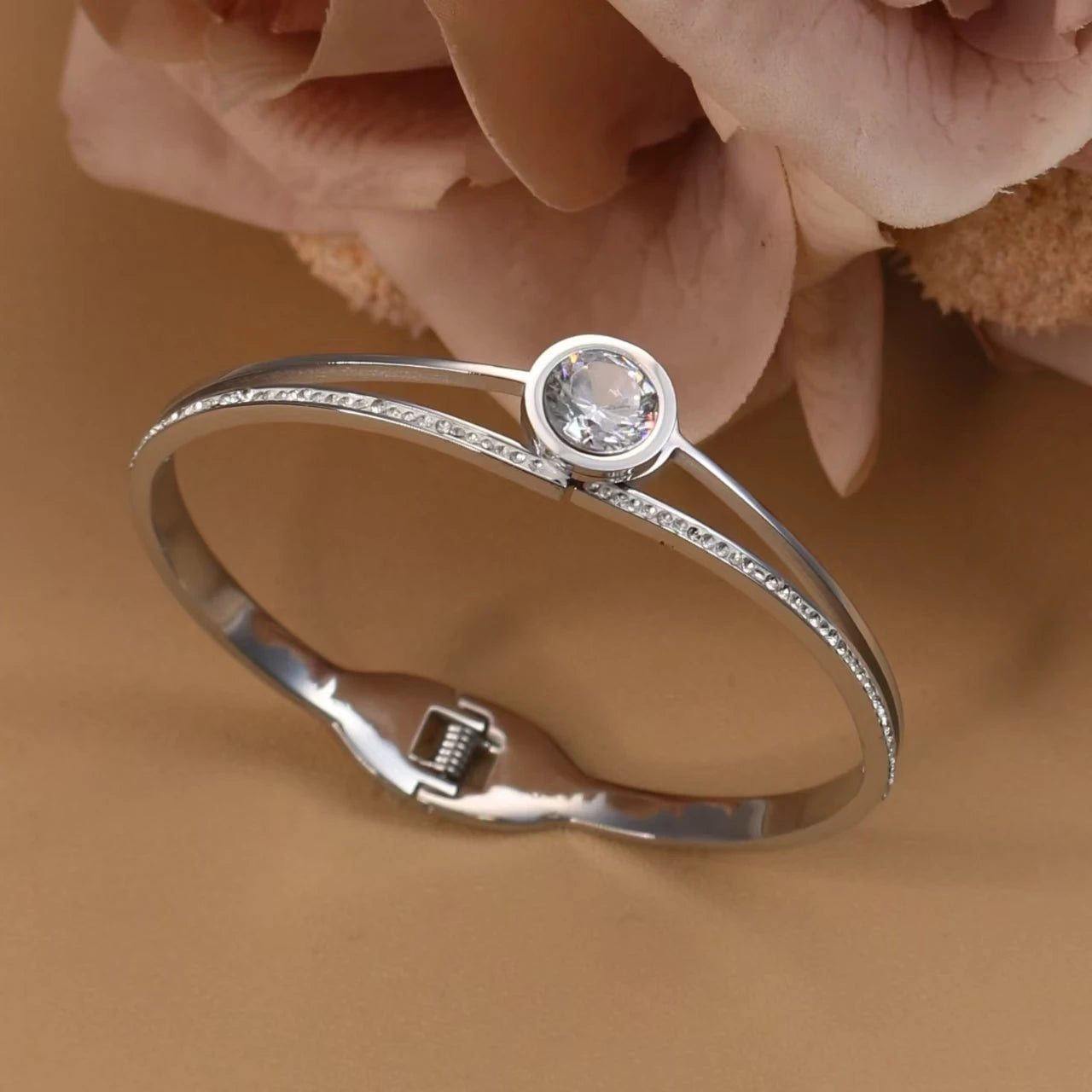 Women Beautiful Stainless Steel 18k Gold Color Bangle Crystal Design Charm Bracelet