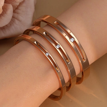 60mm 18K Gold Plated Stainless Steel Zircon Fashionable Bangle Bracelet