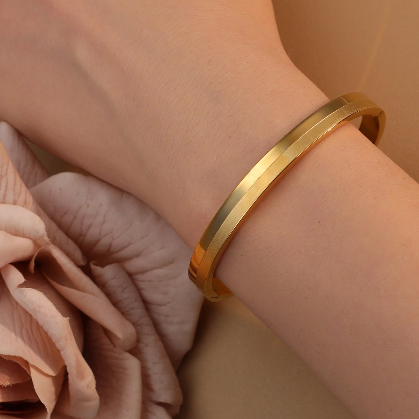 Fashion Plated 18k Zircon Stainless Steel Women's Bracelet Bangles