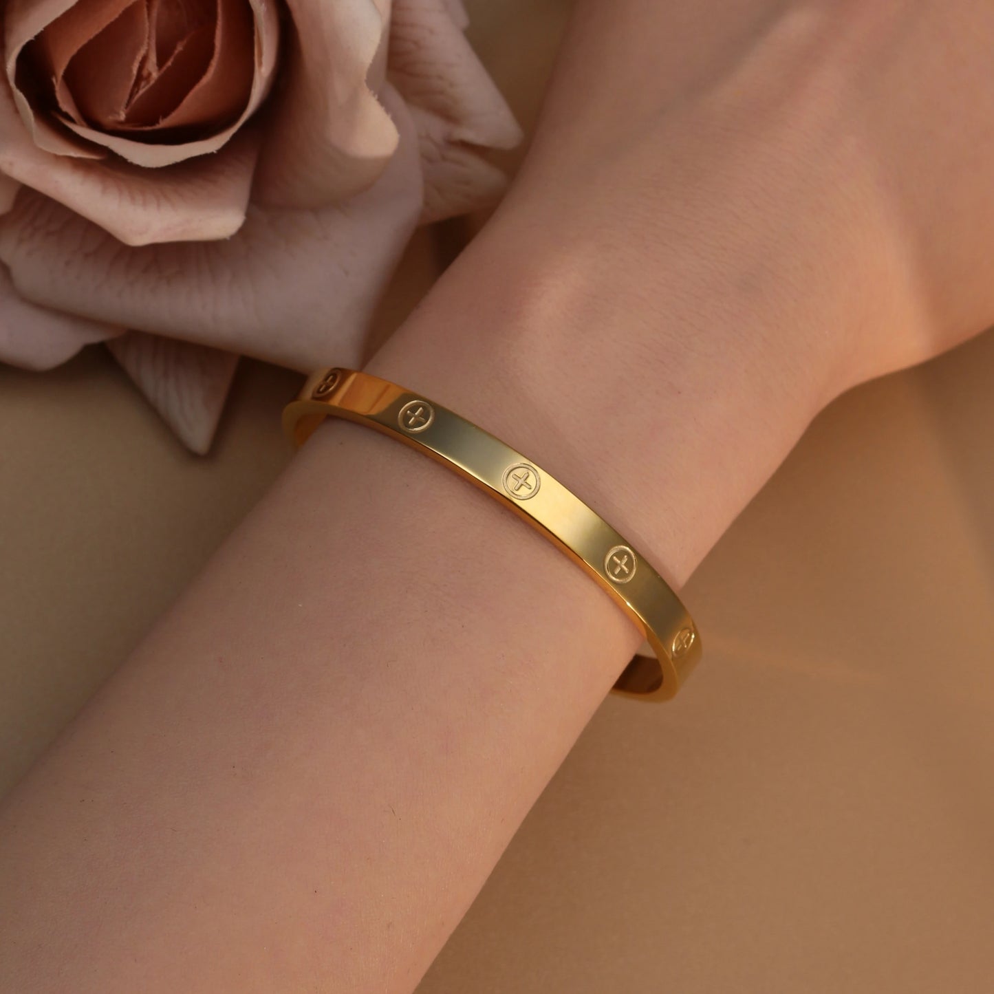 18K Gold-Plated Cross Screwdriver Stainless Steel Zircon Bangle Bracelet Women's Jewelry