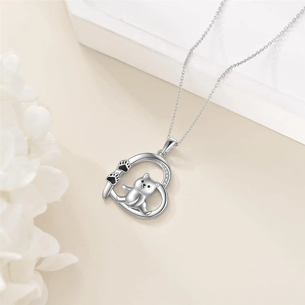 Women Creative Cute Animal Heart Shaped Bear Claw Bear Pendant Necklace