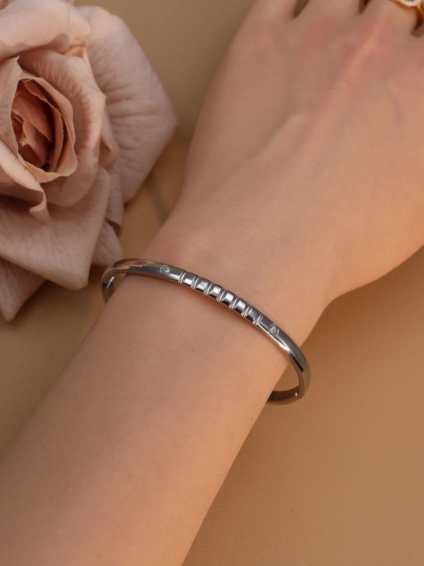 Vintage 18K Plated Stainless Steel Crystal Women's Fashion Bangles Bracelet