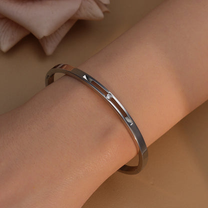 60mm 18K Gold Plated Stainless Steel Zircon Fashionable Bangle Bracelet
