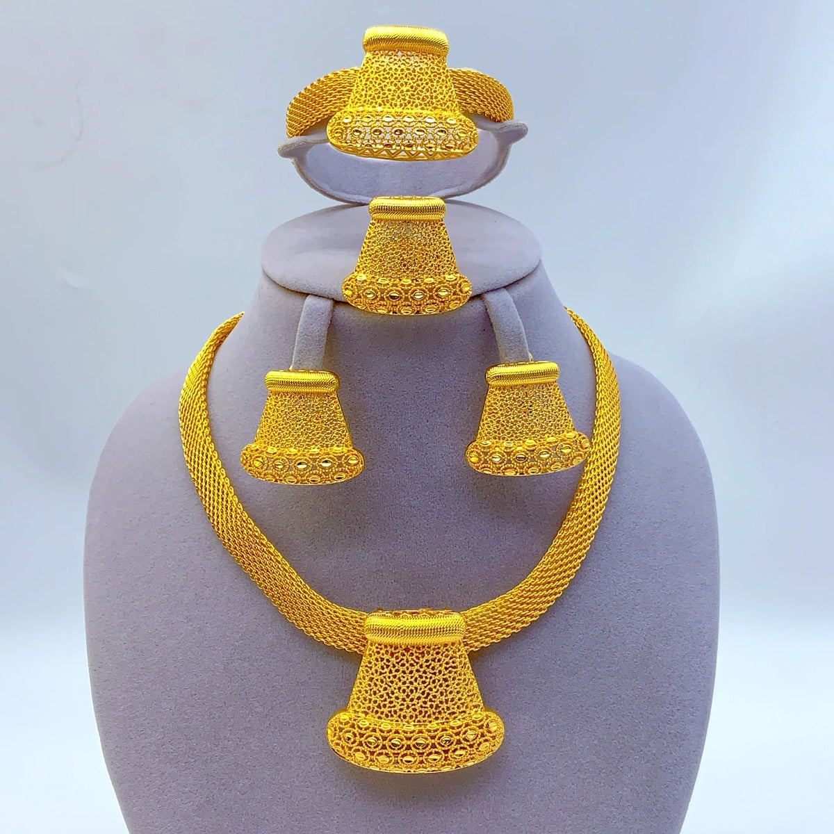 African Indian 24K Gold Plated Women Dubai Wedding Necklace Earrings Bracelets Ring Jewelry Sets