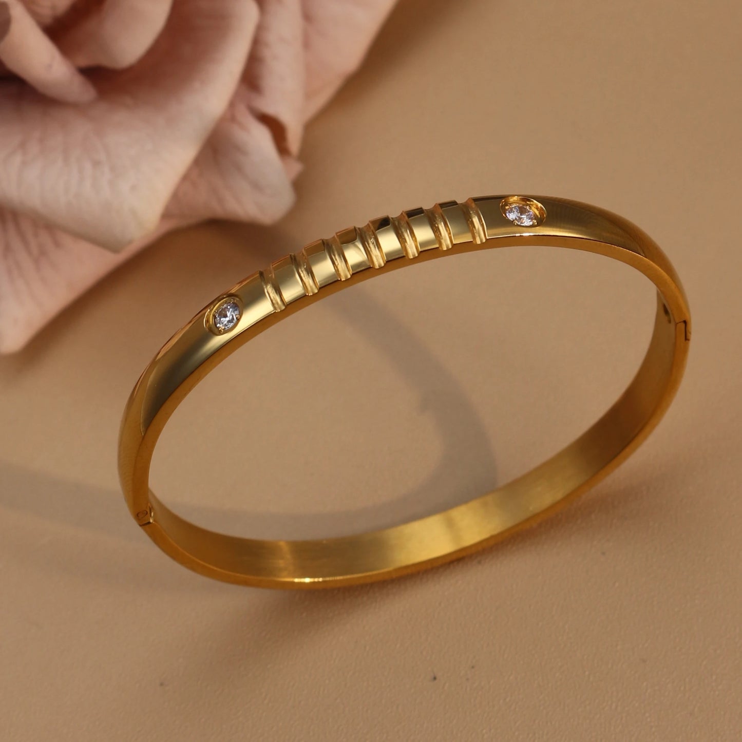 Vintage 18K Plated Stainless Steel Crystal Women's Fashion Bangles Bracelet