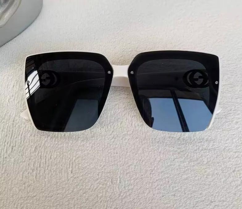 Men Women Glamour Designer Oversized Square Rimless Eyewear UV400 Sunglasses