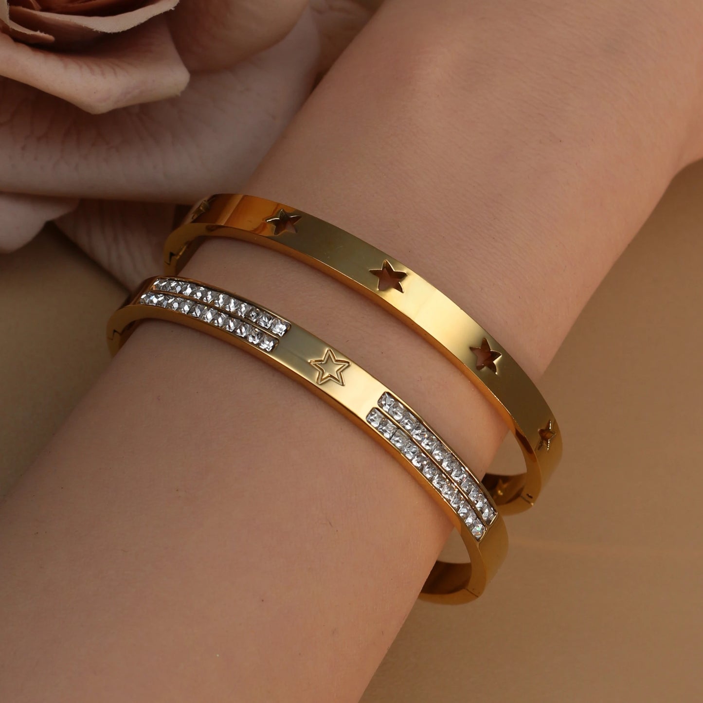 18K Gold Plated Stainless Steel Hollow Star Zircon Bracelet Bangle