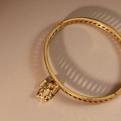 Small Elephant Hollow Stainless Steel 18K Gold Plated Bracelet Jewelry