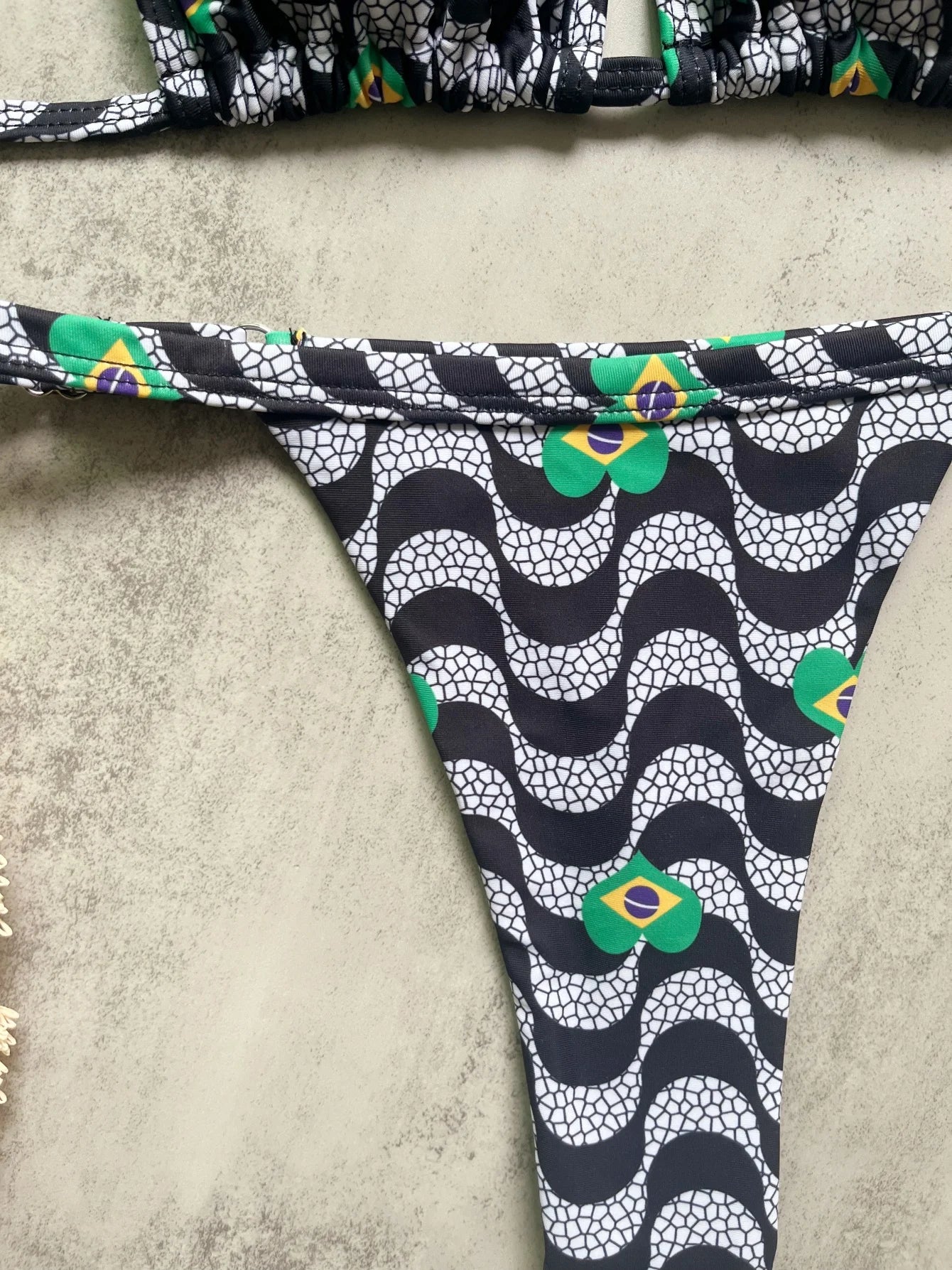 Sexy Women High Cut Wave Printed Halter Bikini Swimsuit Swimwear Two-pieces Bikini Set