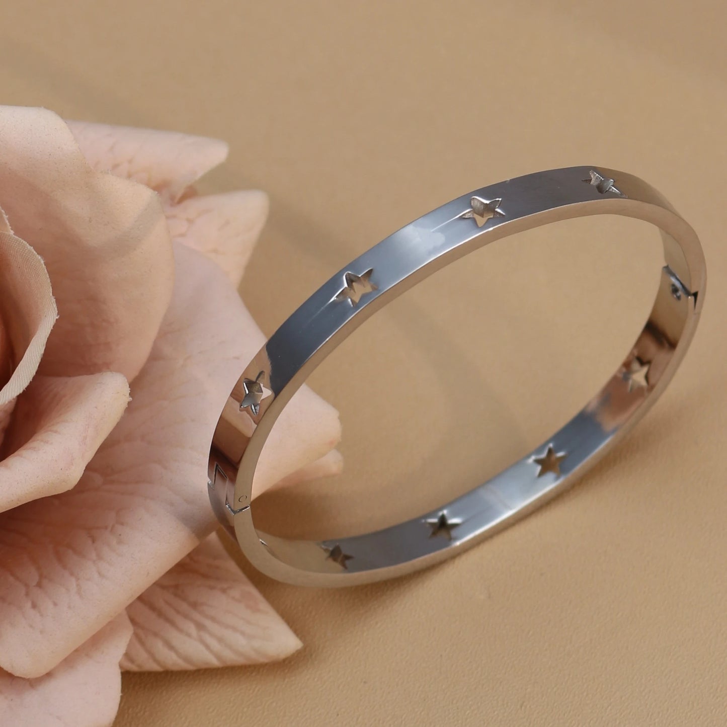 18K Gold Plated Stainless Steel Hollow Star Zircon Bracelet Bangle