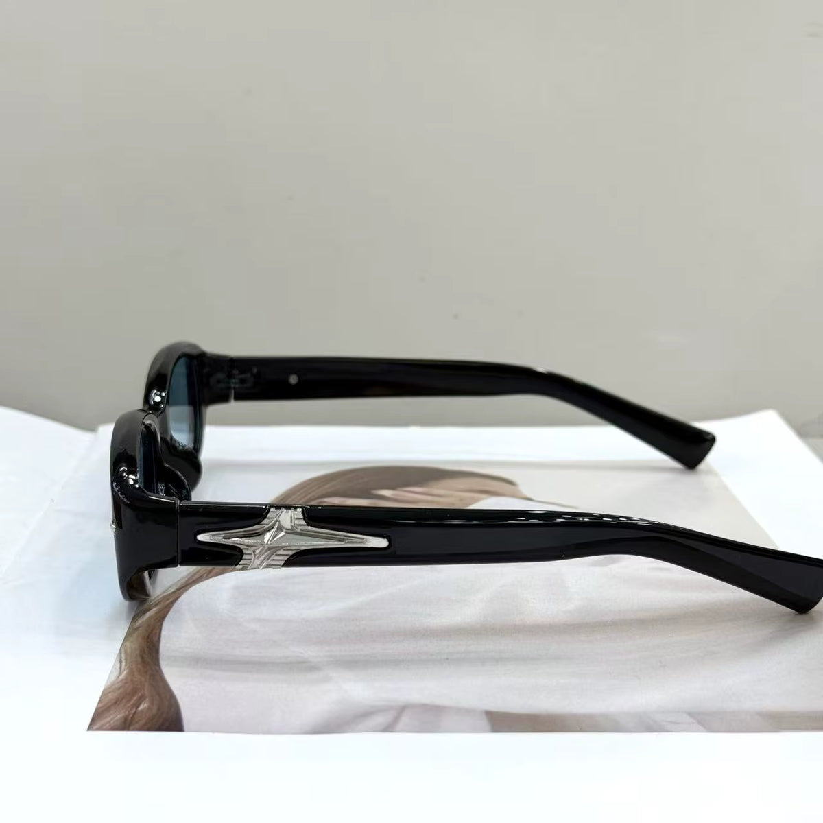 Women Men Y2K Stars Luxury Brand Desinger Sun Glasses Punk Shades Outdoor Travel Sports Eyeglasses