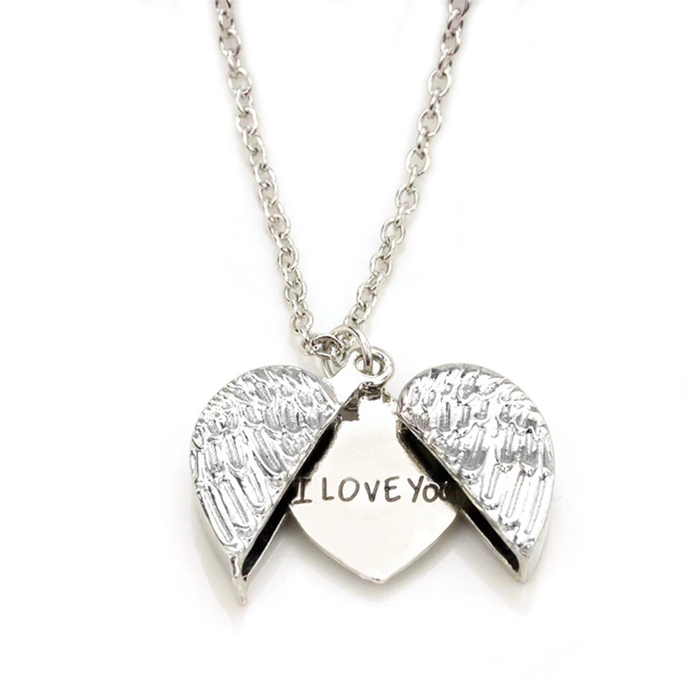 Trendy Heart Angel Wings Open Romantic "I Love You" Pendant Necklace