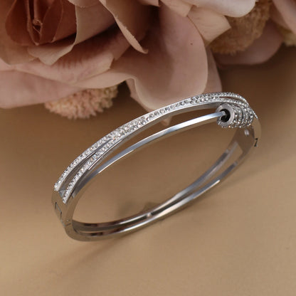 Delicate Crystal Cutout Knot Stainless Steel Gold Color Women's Charm Bracelet