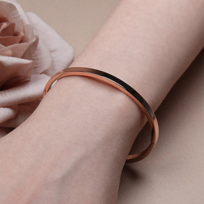 50MM Polished Women Fashionable 18K Gold Plated Stainless Steel Wedding Bangles