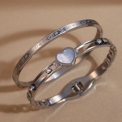Luxury Heart-Shaped Shell Zircon Design 18K Gold-Plated Stainless Steel Bracelet Bangles
